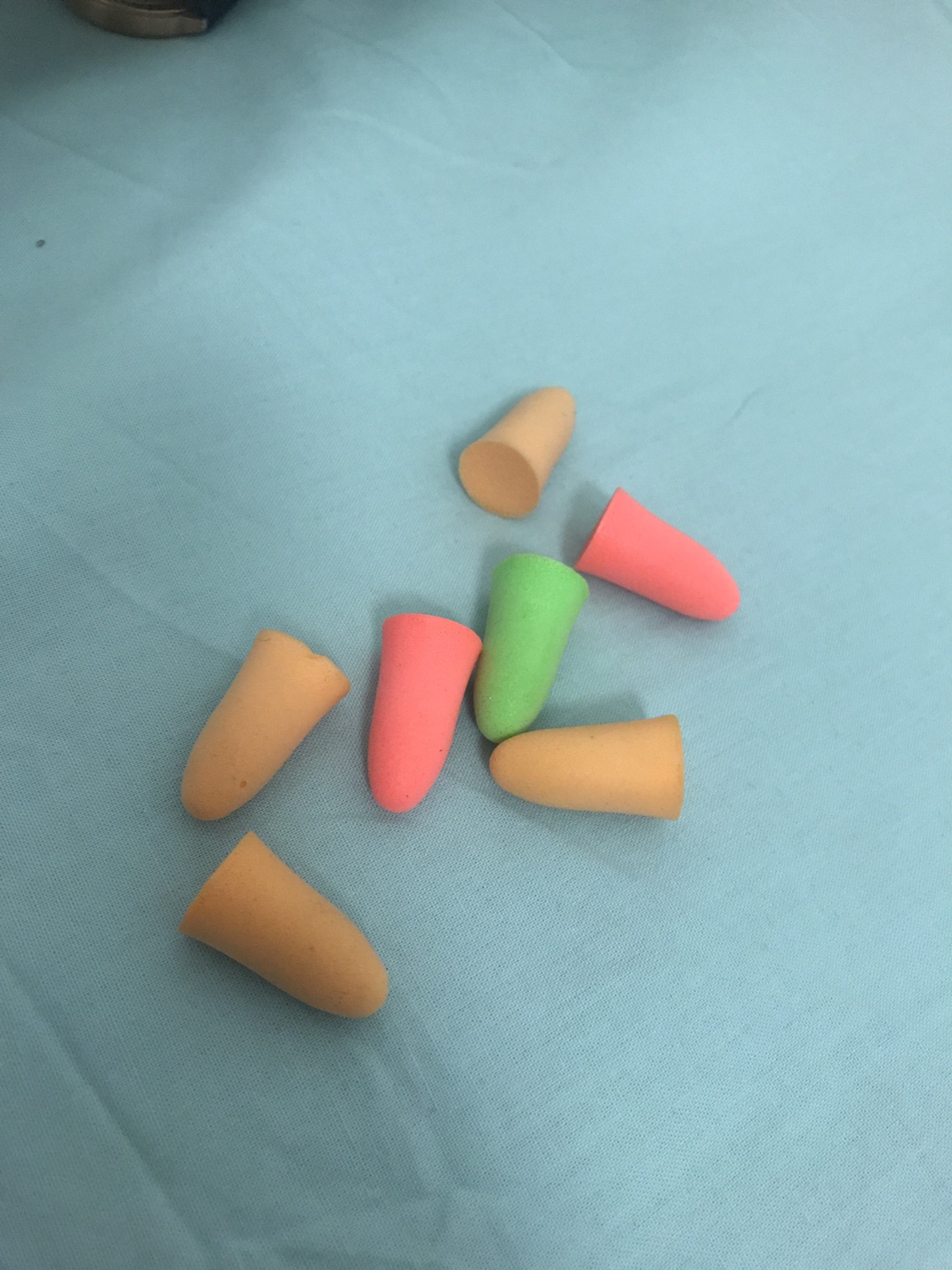 睡眠全靠耳塞