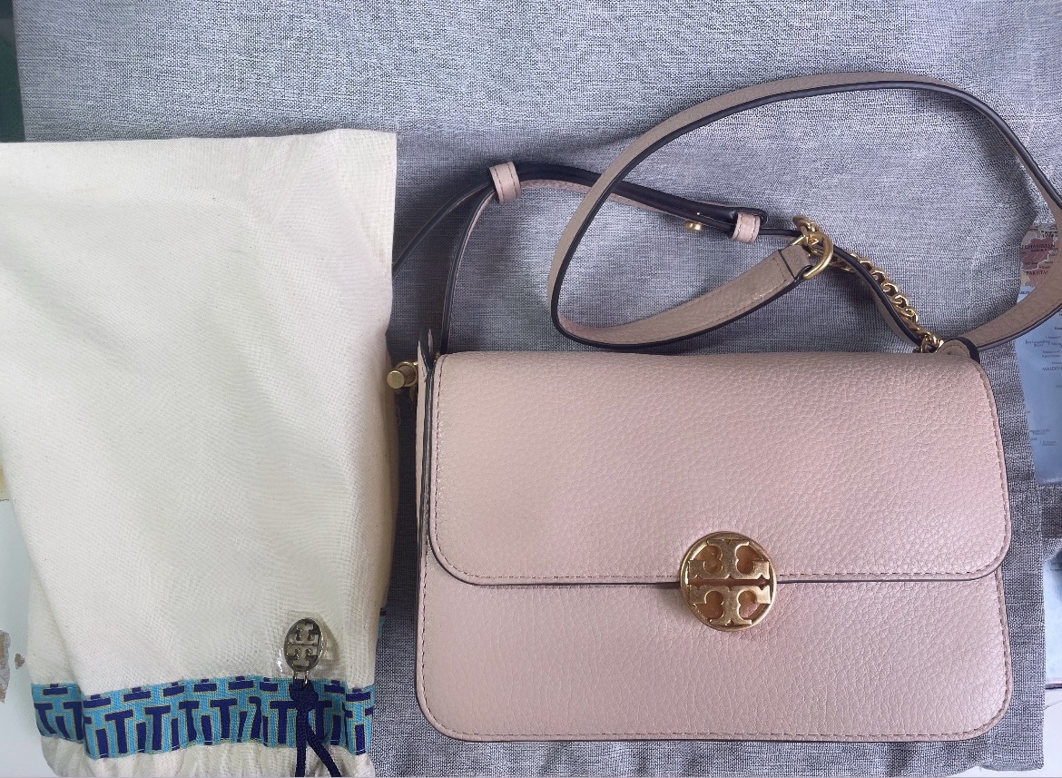 出Tory Burch 锁链包