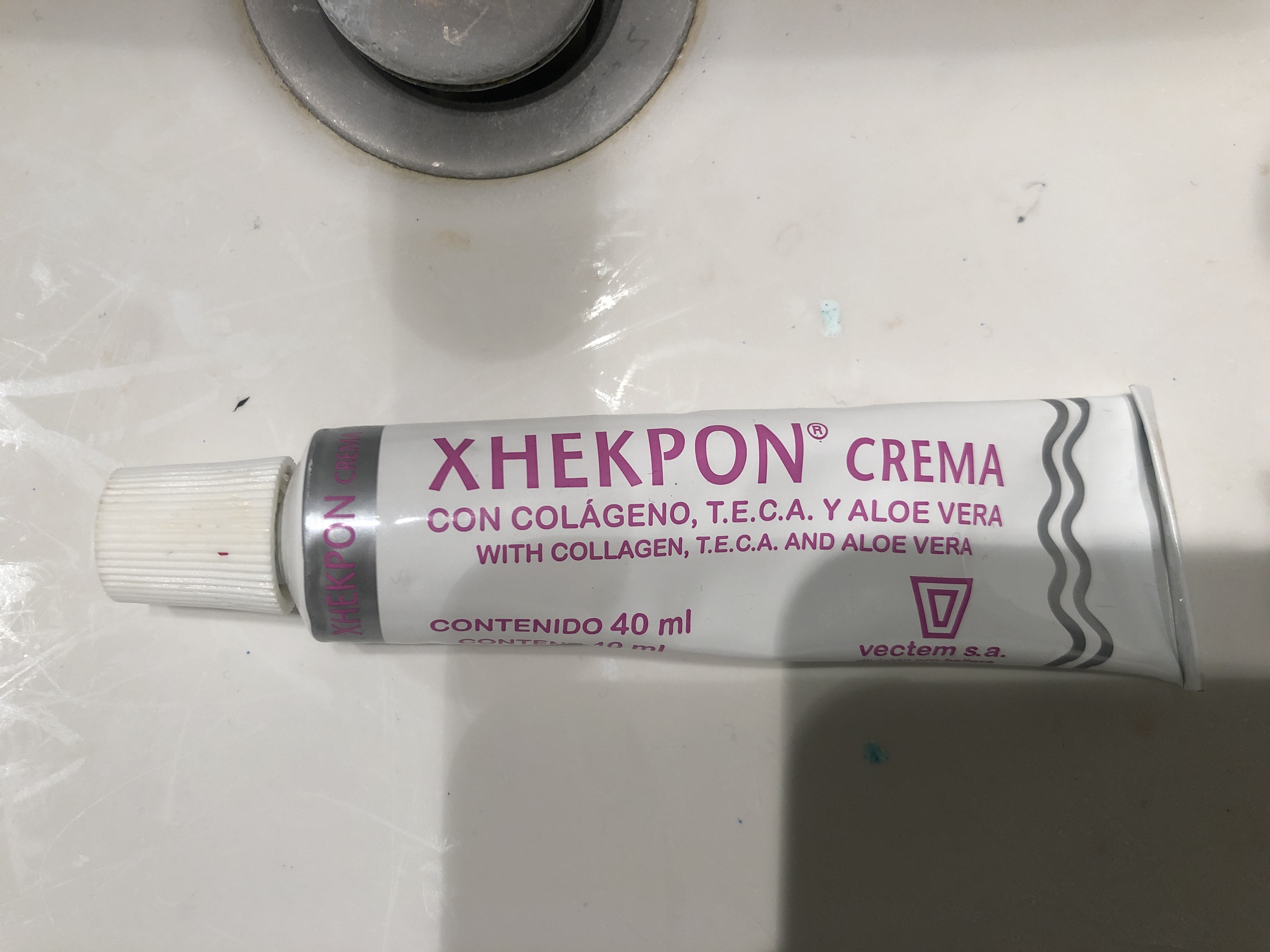 西班牙药妆店的颈霜