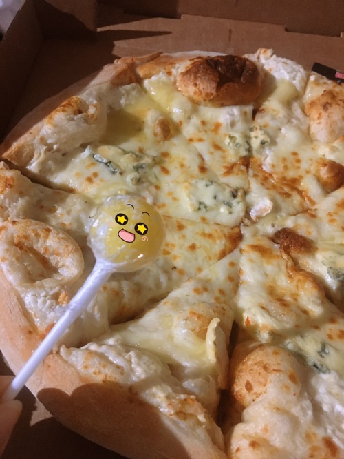 拜托🤩订披萨还送棒棒糖🍭超酷的好嘛