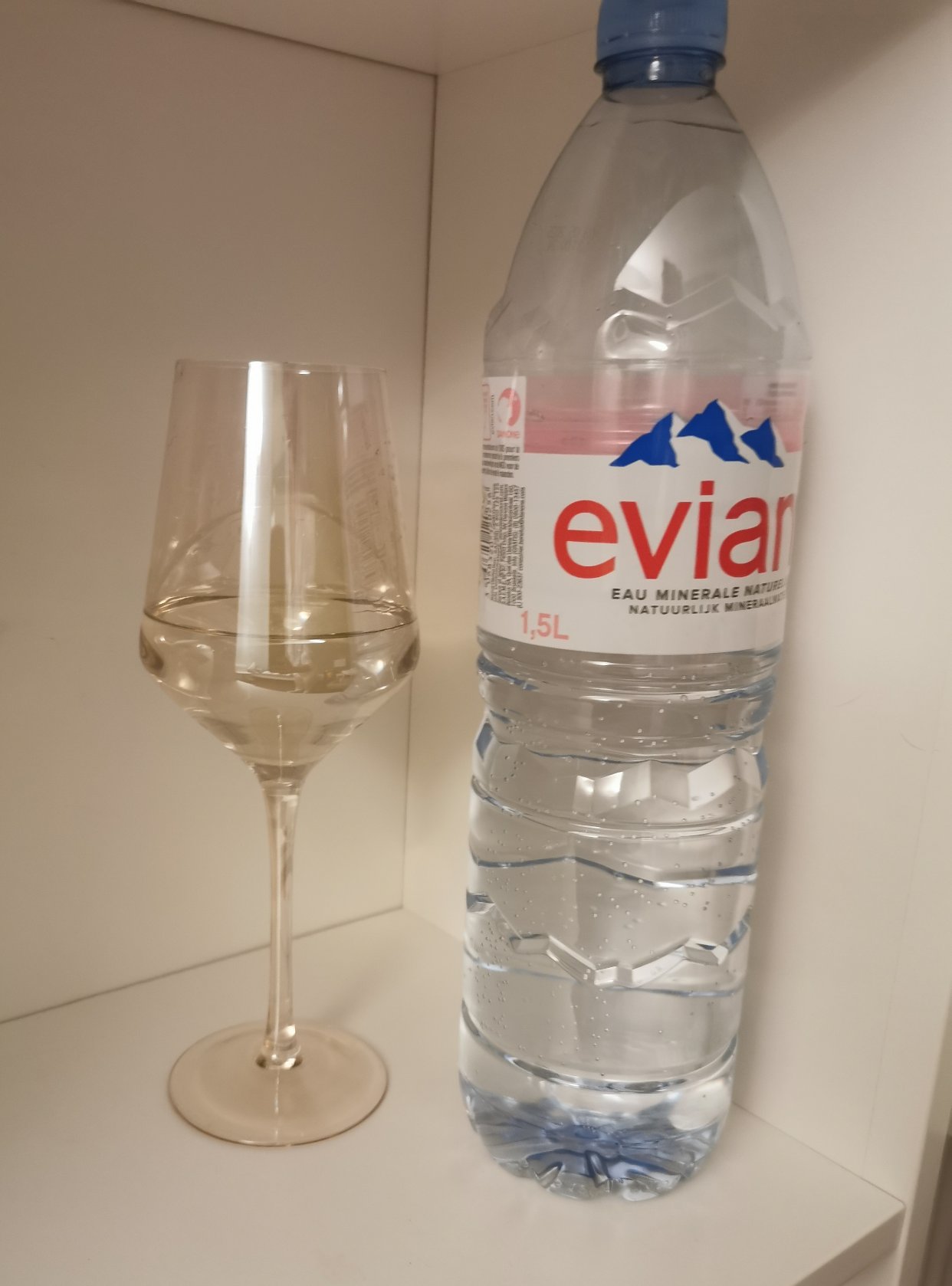 作精日常-喝水用高脚杯