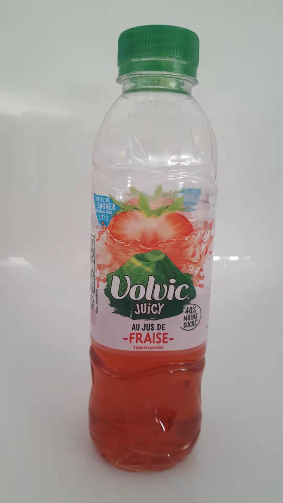 最爱喝Volvic家的果汁水啦！