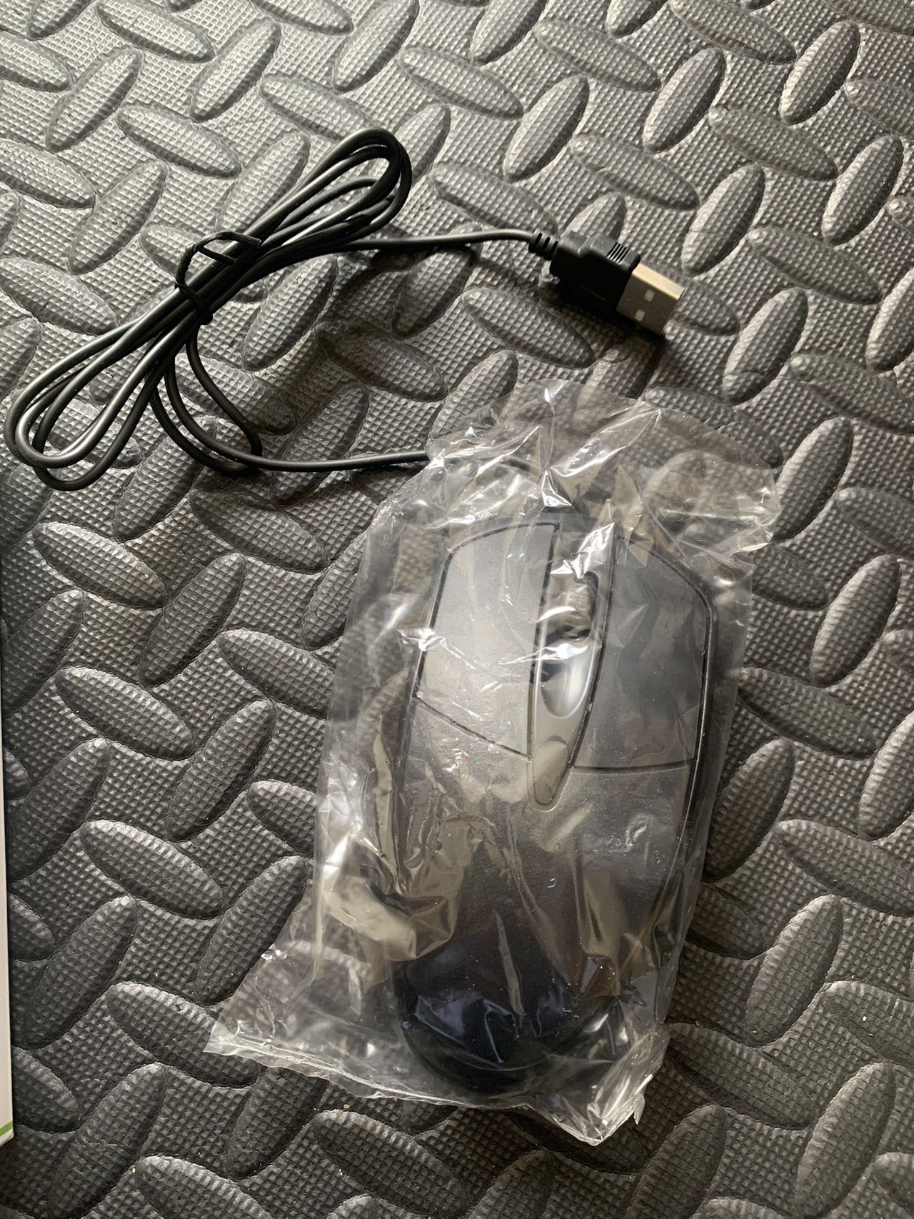 巴黎🇫🇷 全新鼠标10€