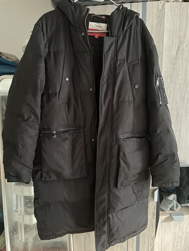 出波司登长款羽绒服 