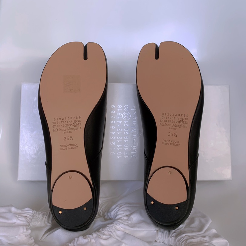Maison Margiela 分趾平底单鞋 7折购入