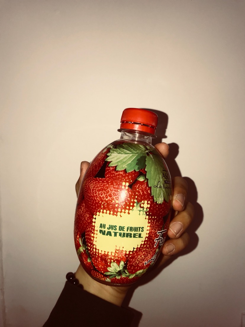一只胖胖的苏打饮料 好喝又便宜