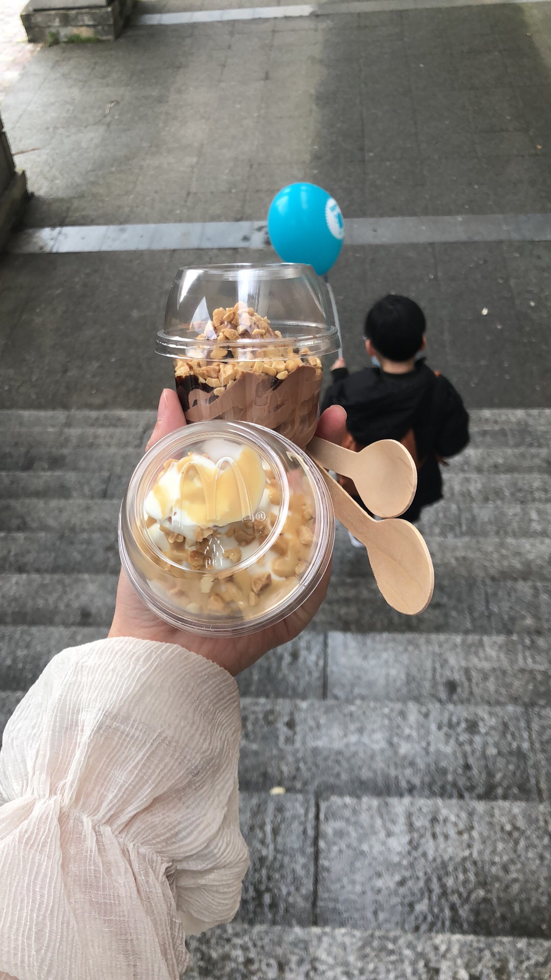 麦当劳的1€🍦圣代