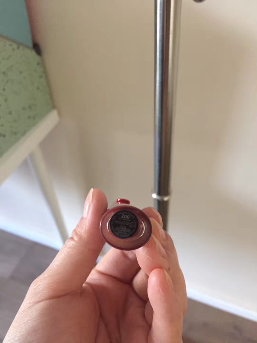阿玛尼200