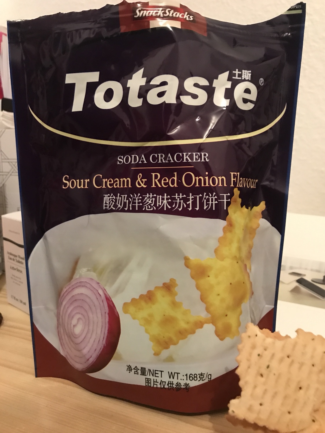 【零食推荐】酸奶洋葱味苏打饼干