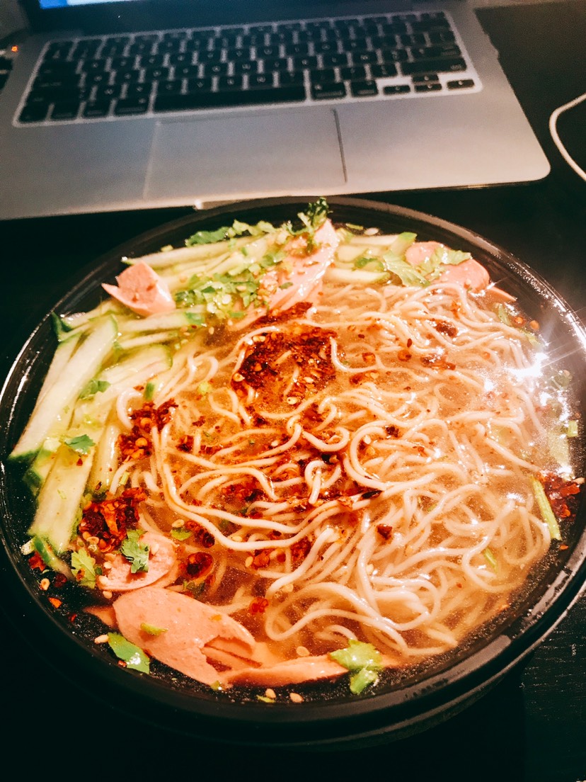 没什么,就是深夜放毒