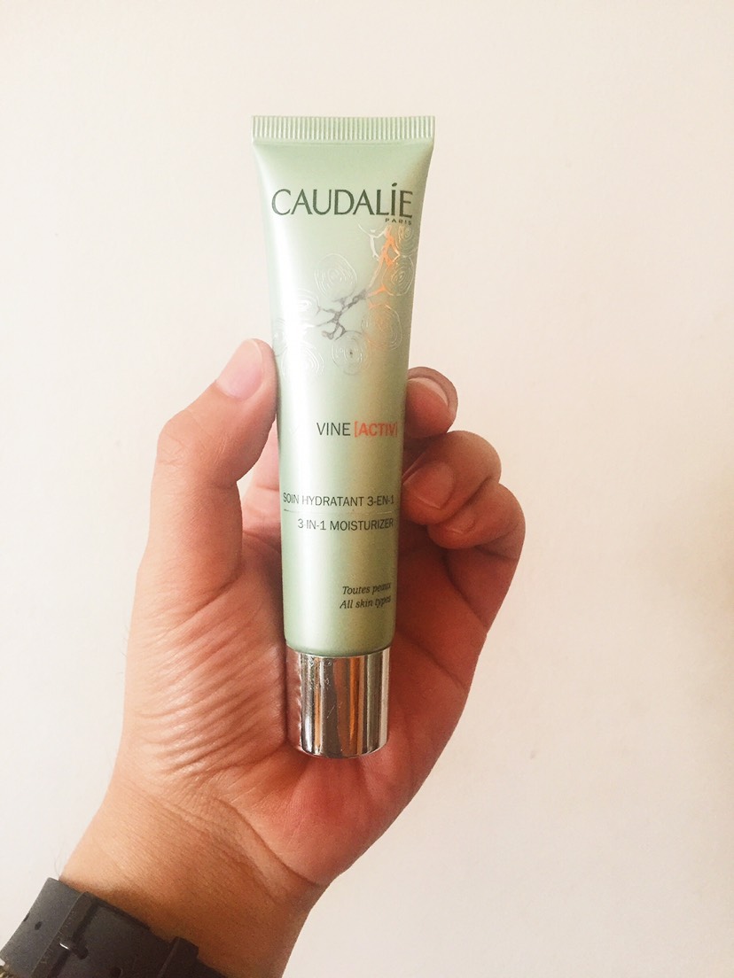 Caudalie抗污染、提亮、抗氧化三合一乳液