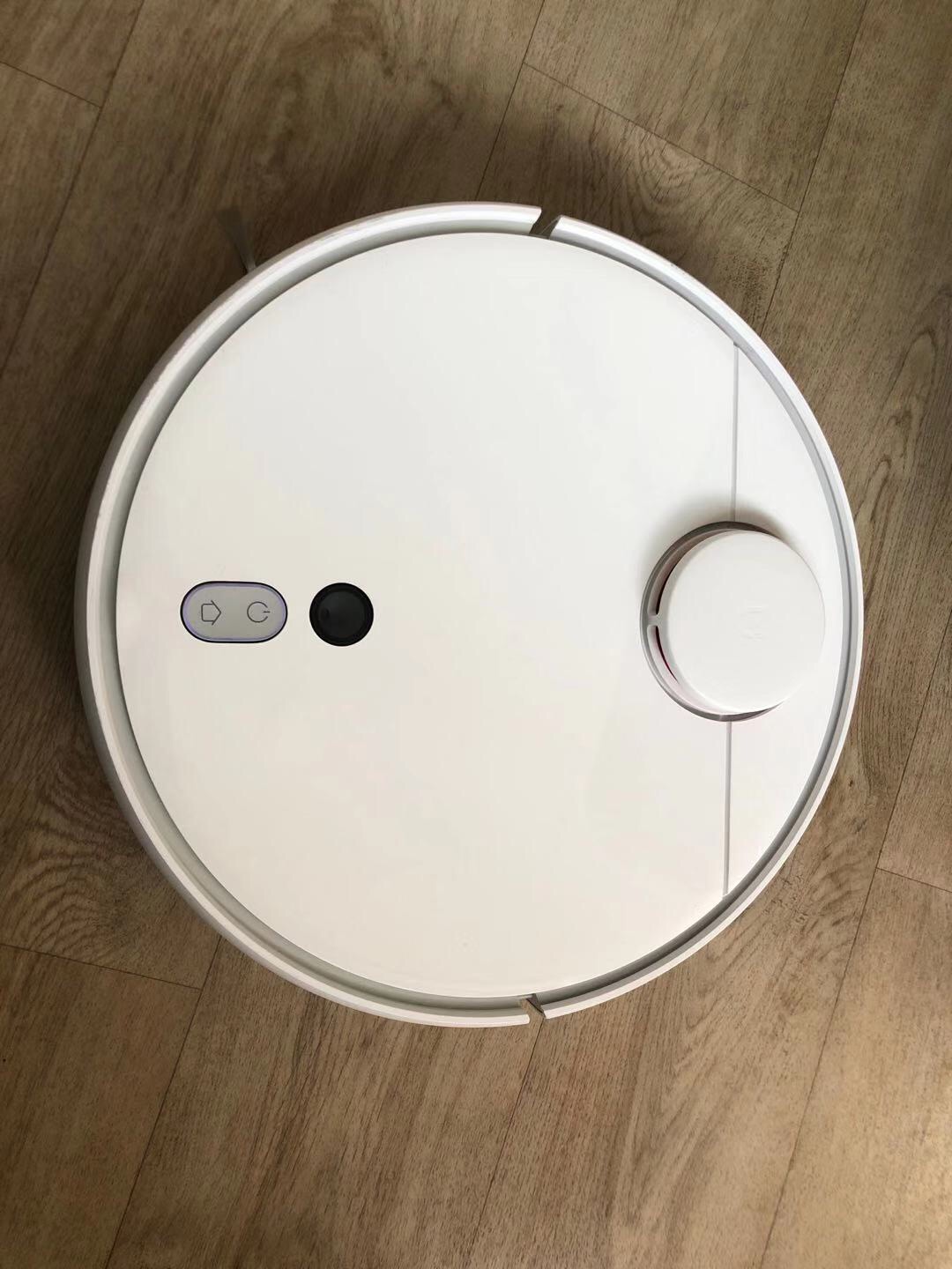 出一个9.99新的小米扫地机器人1S