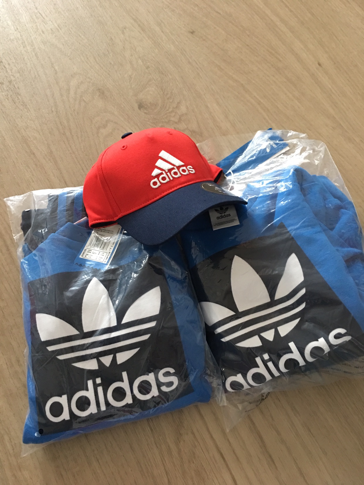 adidas折上8折👍