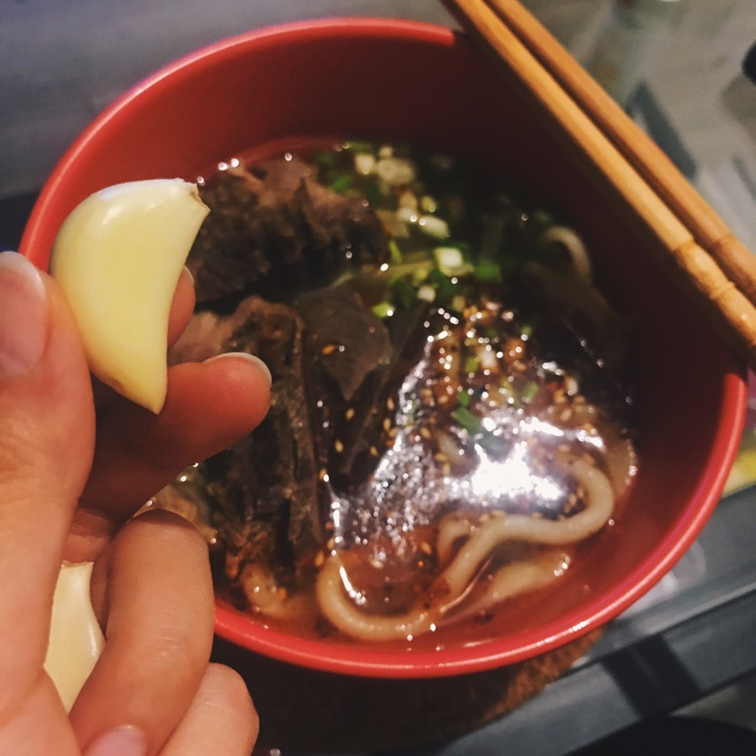 再晚吃饭都不晚·新手自制牛肉拉面🍜