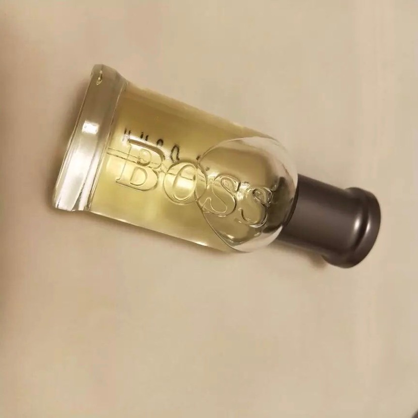 BOSS这款香水真的简直了，我自己都闻不到味道！