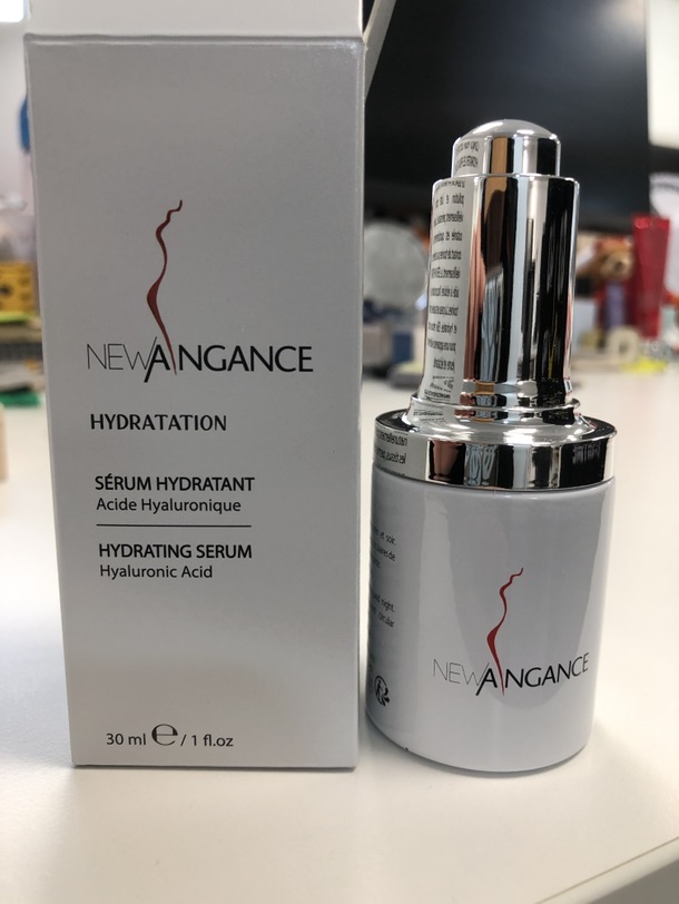 小众品牌NEWAGANCE玻尿酸精华
