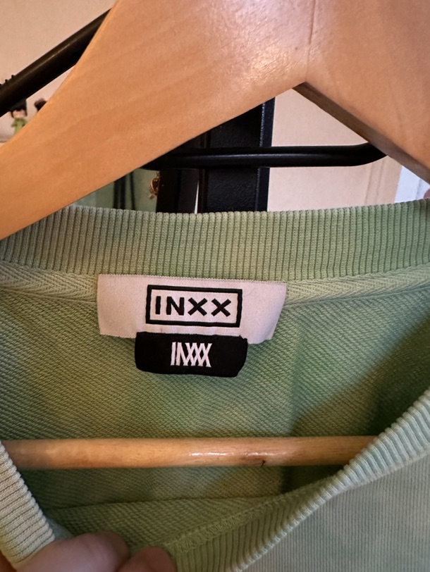 闲置卫衣5欧 INXX