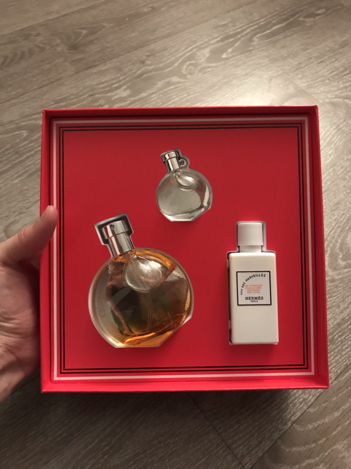 把手把脚都剁了还买鞋子...