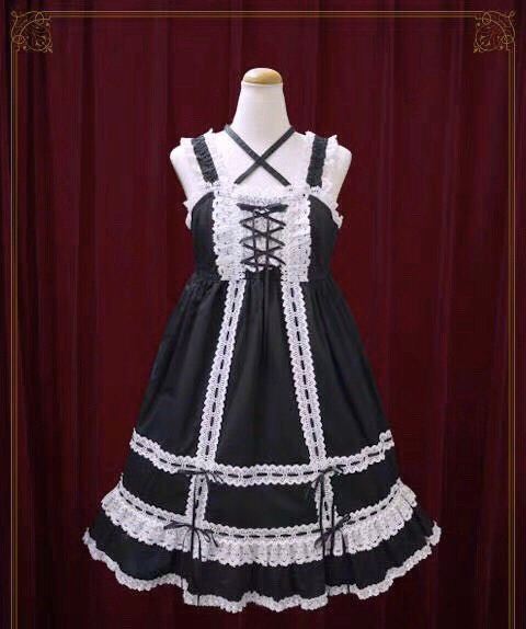 出一套汉服和Lo裙