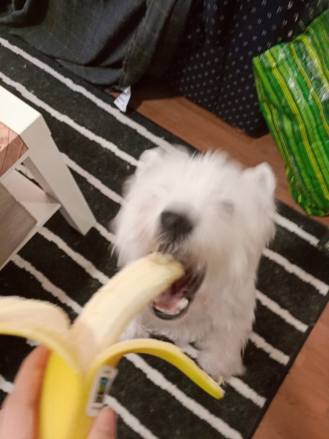 吃banana
