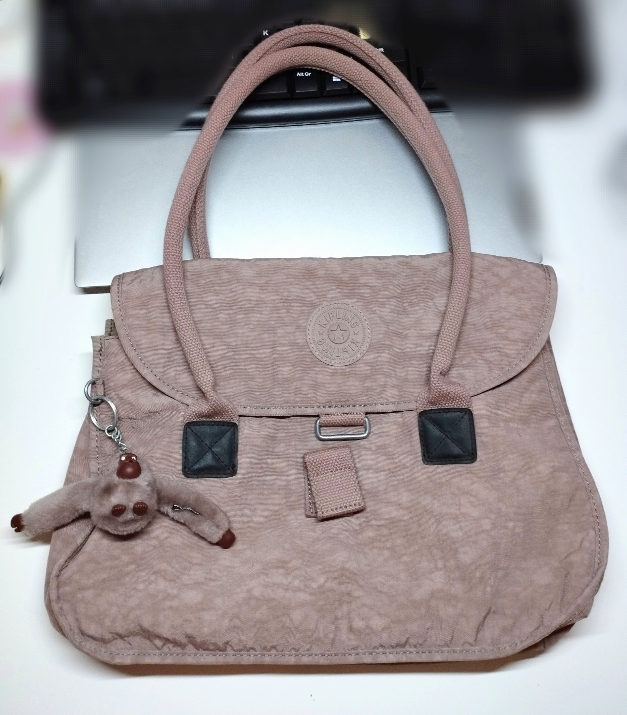 Kipling 粉色单肩包几乎全新30欧