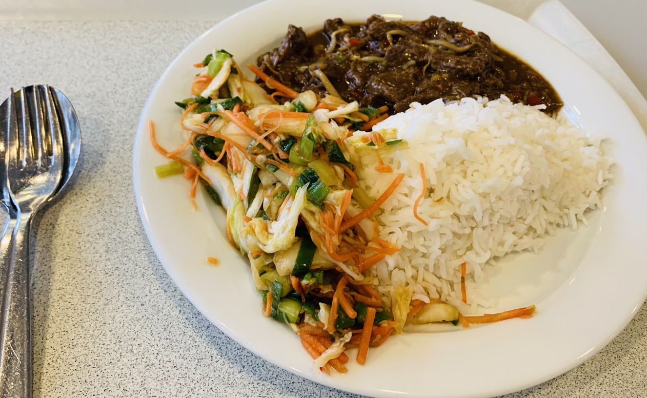 食堂的亚洲美食？！