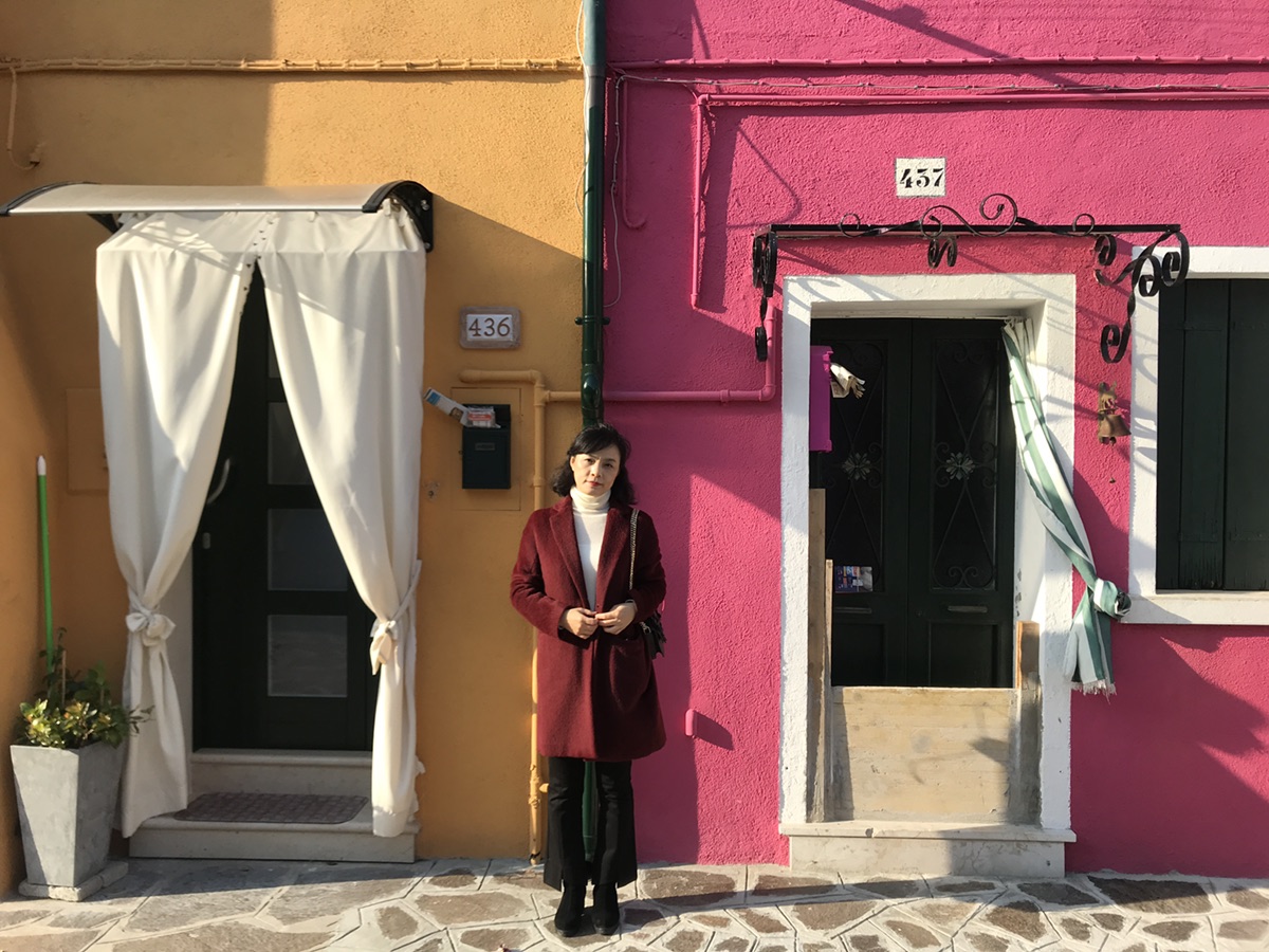 嫉妒妈妈的美貌和不老