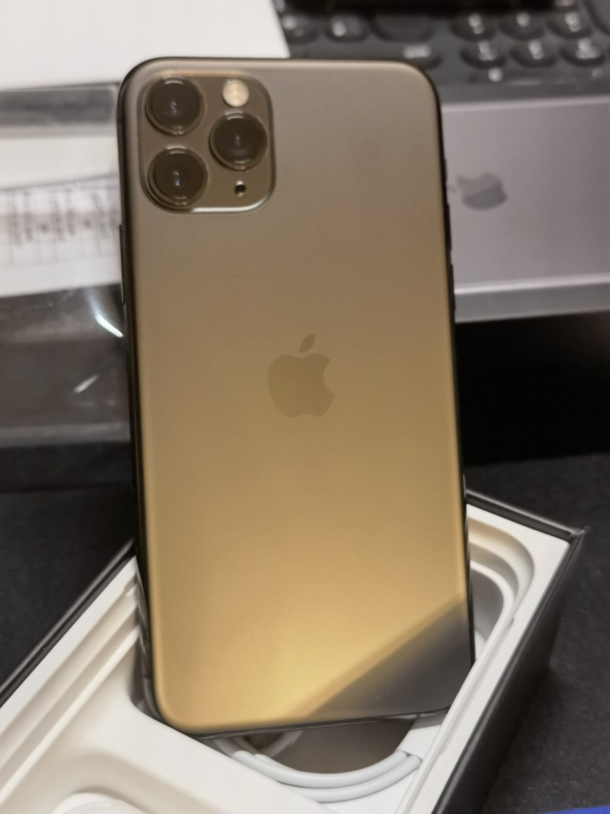 转让iPhone 11 Pro 64GB深空灰 香港版双卡