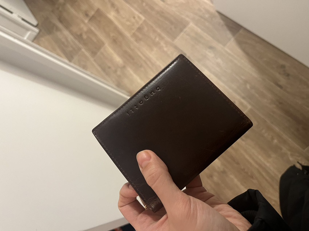 amazon买了个钱包
