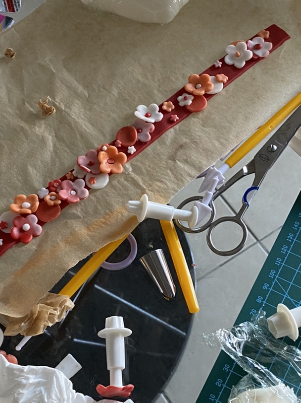 终于实现给自己做生日蛋糕的愿望🥹