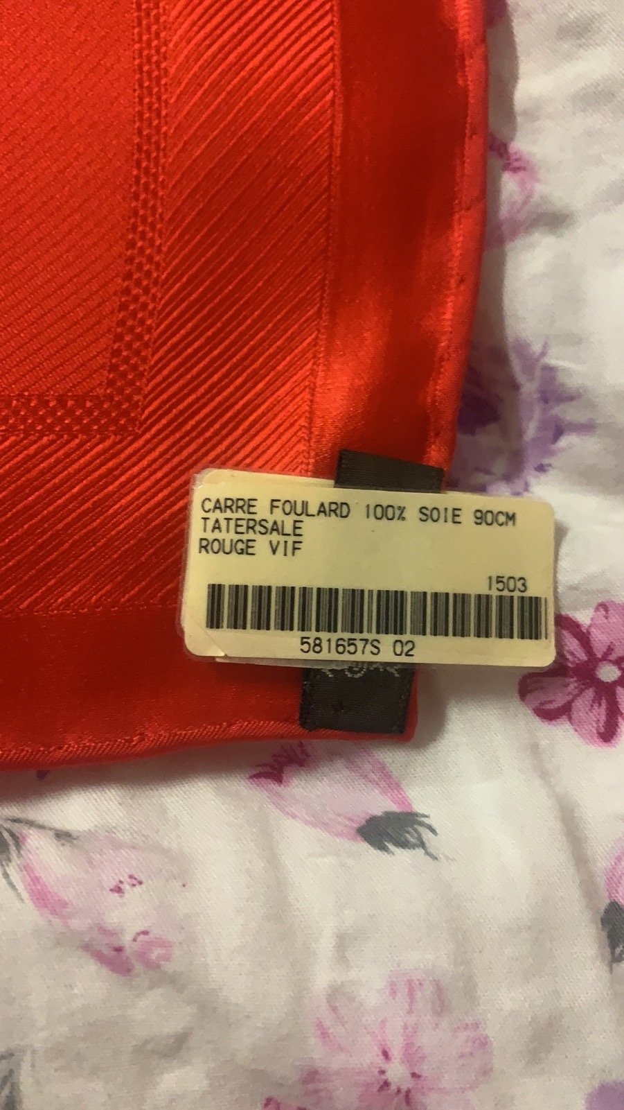 出条hermès 丝巾