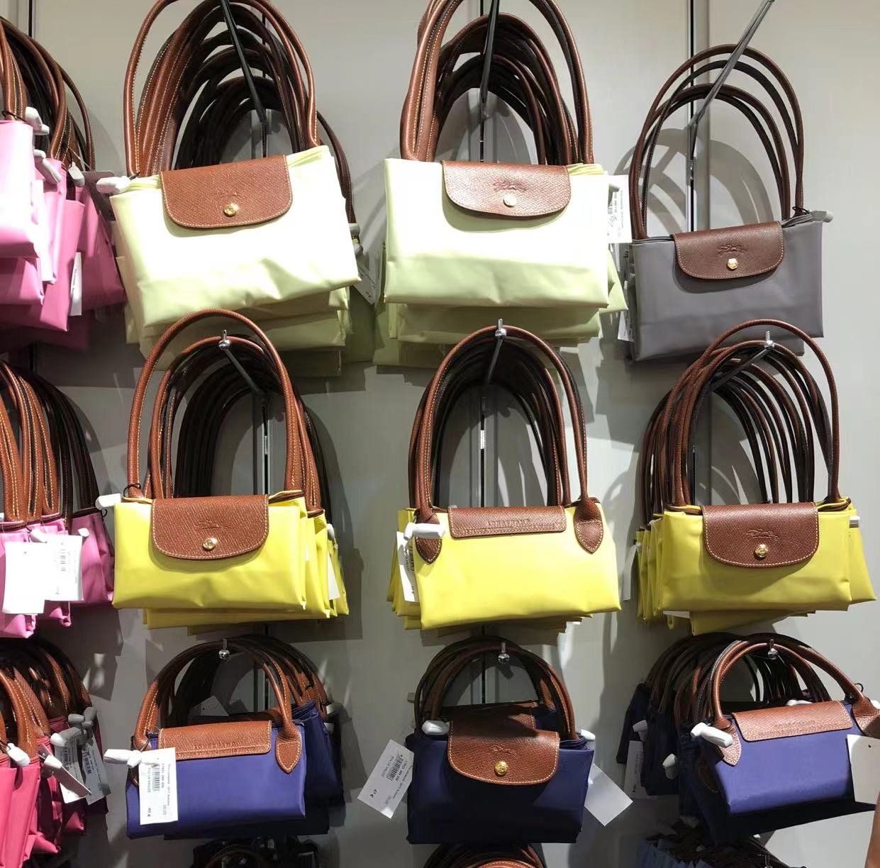 longchamp河谷店