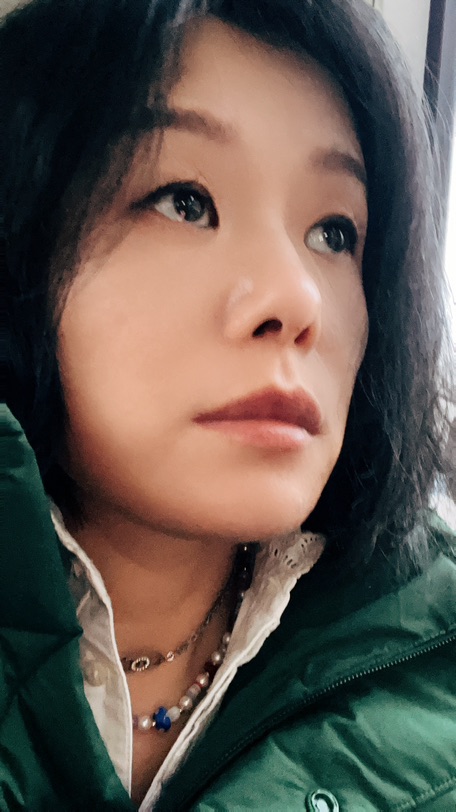 Lulu 四个羽绒服