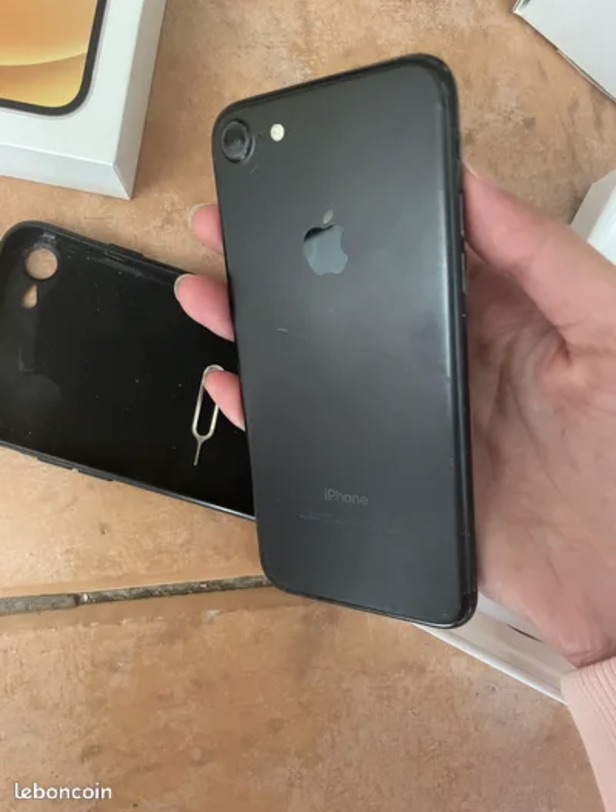 出iphone7 128G