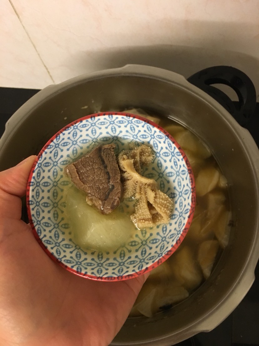 还记得广州街边卖的萝卜牛杂吗？