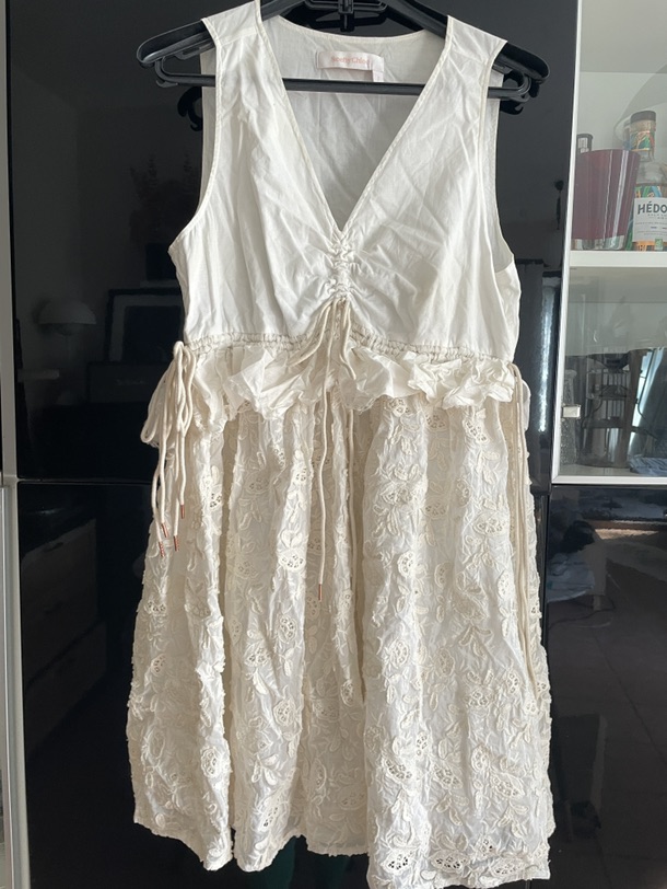 出二手衣服裙子