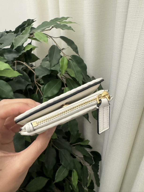 近全新Karl lagerfeld 钱包