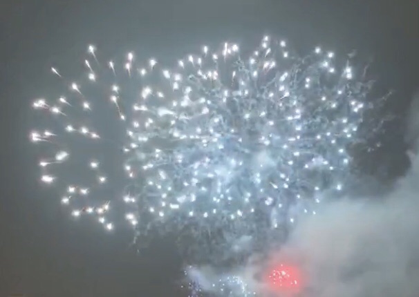 烟花🎆