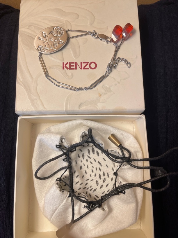 出kenzo手链 110欧