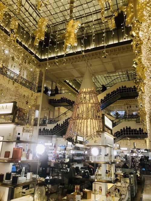 le Bon Marché 可真好看啊 🎄 🤶 