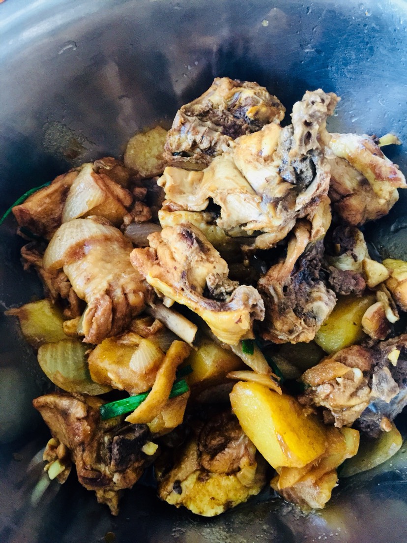 周末土豆大盘鸡，超好吃