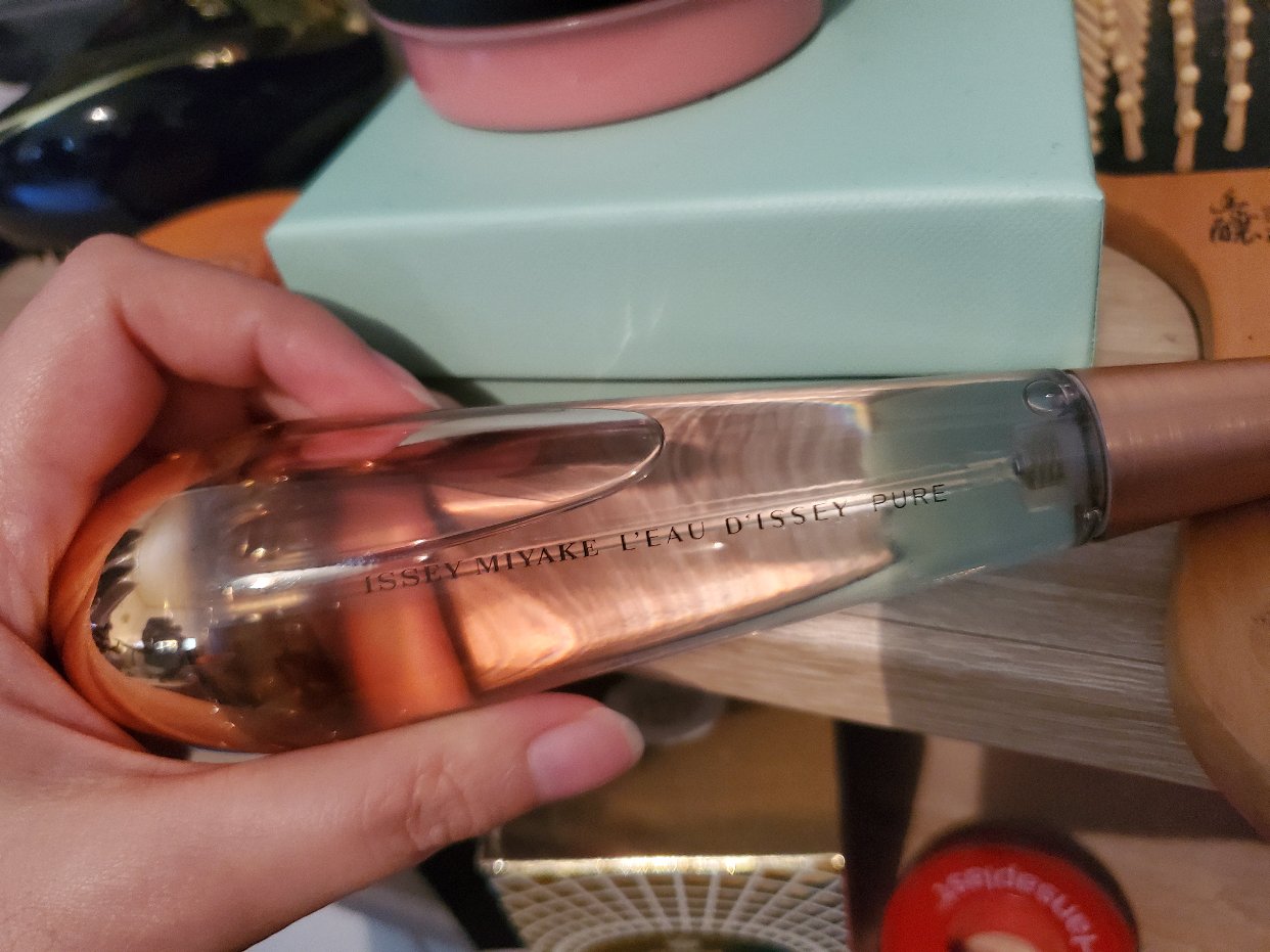 出閒置香水