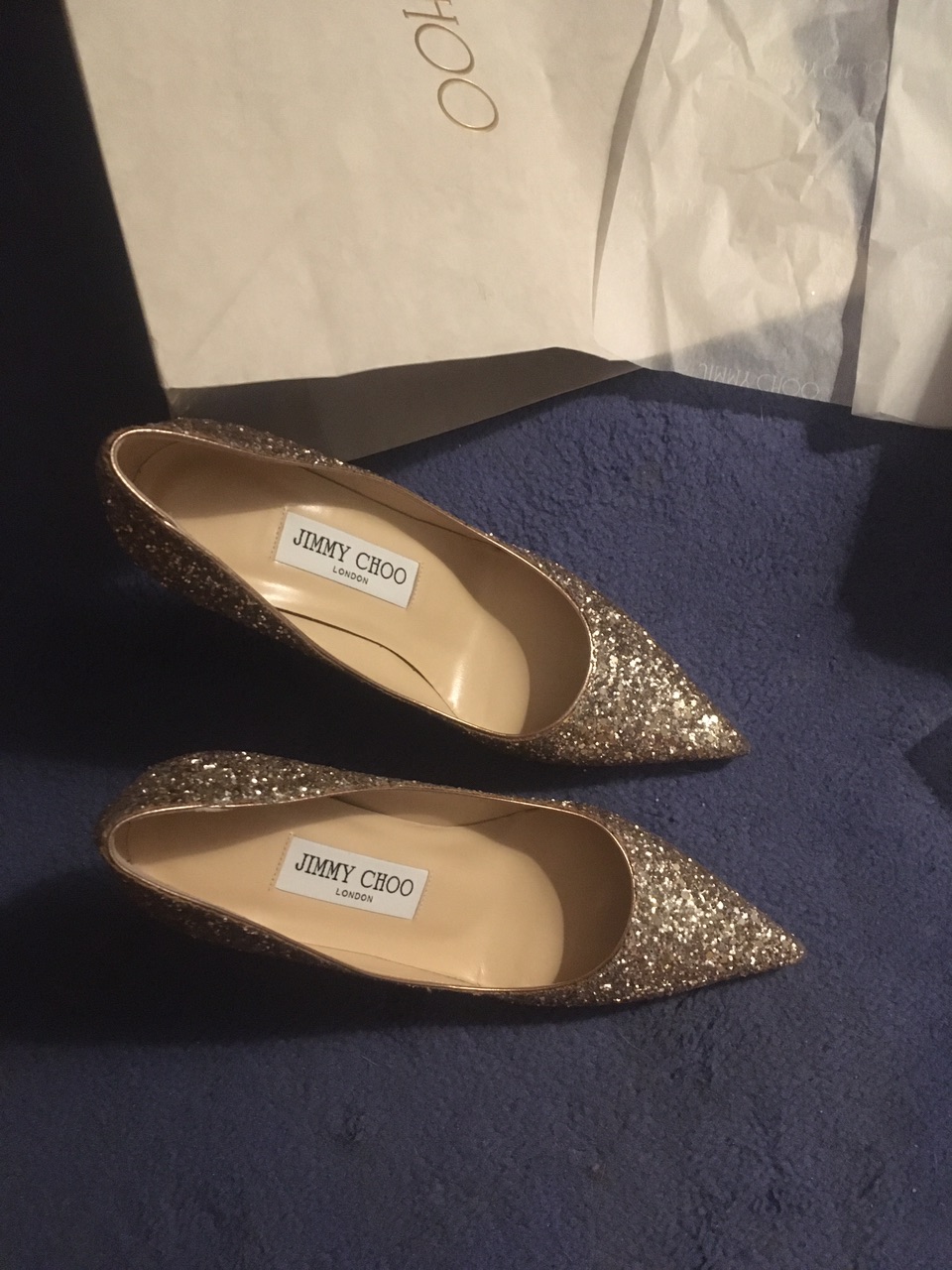 jimmy choo 还是买了。