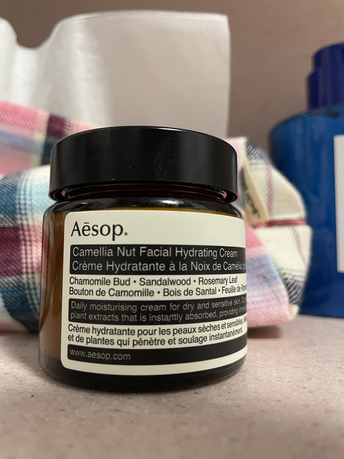出伊索Aesop 山茶花核桃面霜