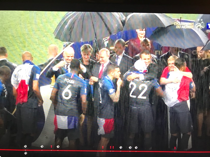 Champions du monde ！
