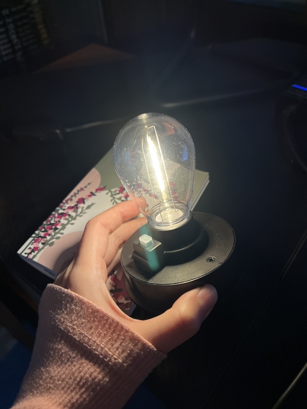 买了个太阳能灯