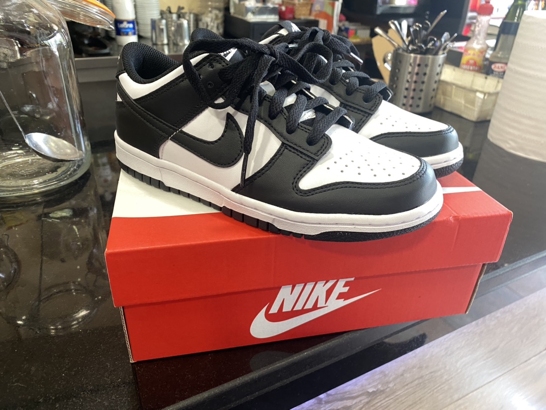 出一双Nike dunk panda 37.5