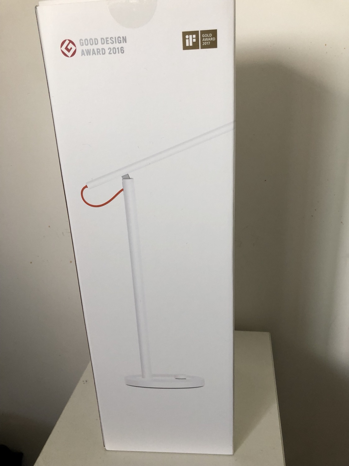 出全新小米台灯