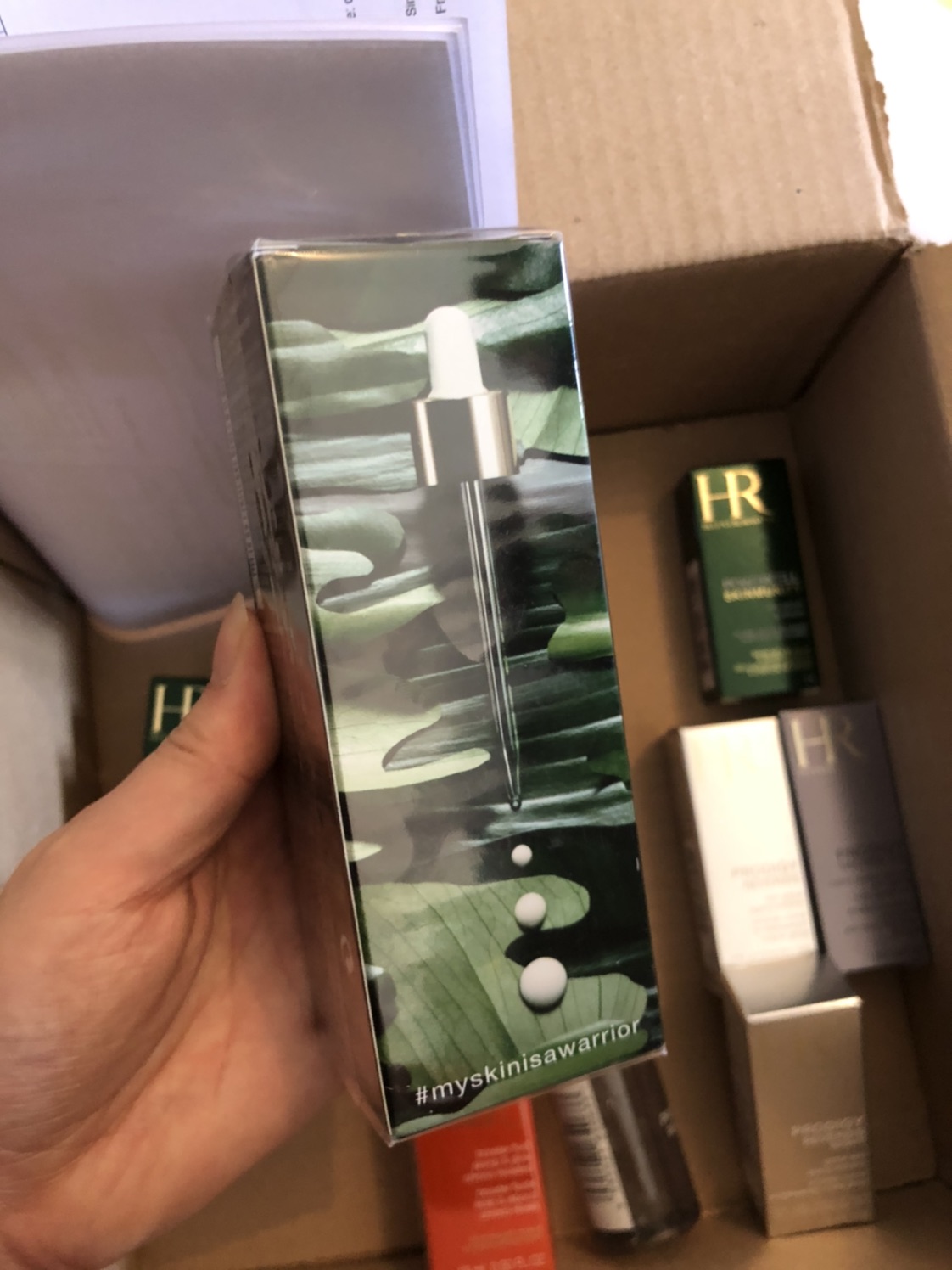 赫莲娜收到，5个10毫升小绿瓶只收到一个