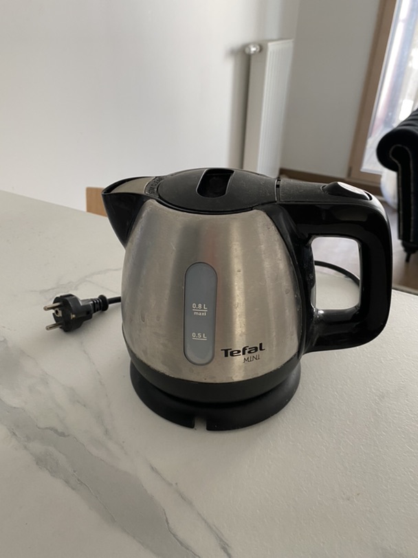 出闲置微波炉/加湿器/烧水壶 93区pantin